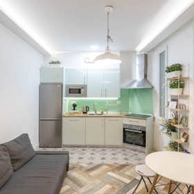 Apartment for rent for €1,000 per month in Madrid, Calle Mayor