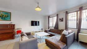 Casa para alugar por € 1.830 por mês em Lille, Rue de la Renaissance