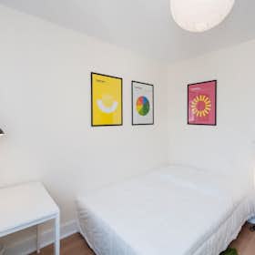 Private room for rent for €730 per month in Paris, Rue Paul Fort
