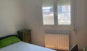 Private room for rent for €695 per month in L'Hospitalet de Llobregat, Carrer del Congost