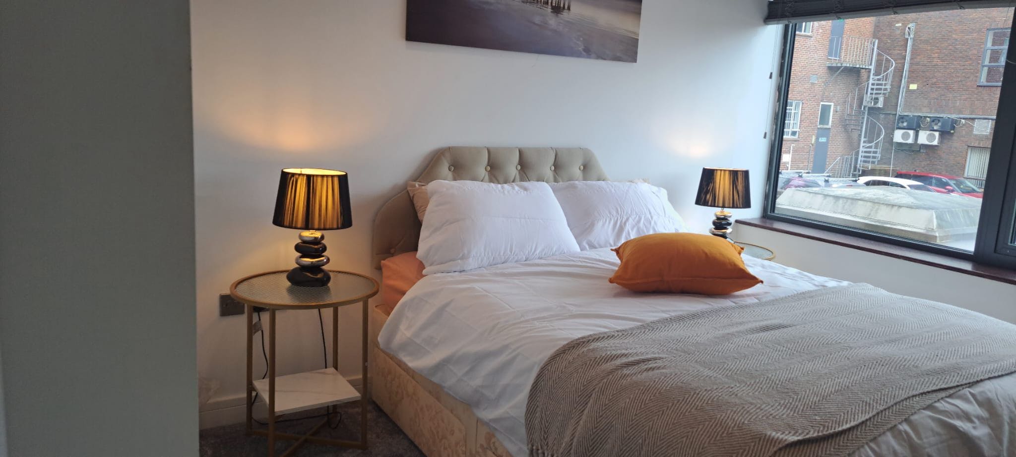 Квартира сдается в аренду за 2 818 € в месяц в Bracknell, The Green