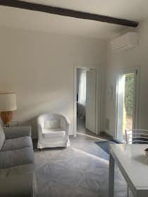 Apartamento para alugar por € 1.650 por mês em Bologna, Via Saragozza