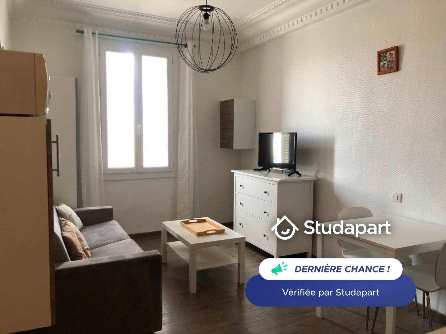 Apartment for rent for €670 per month in Antibes, Boulevard du Président Wilson