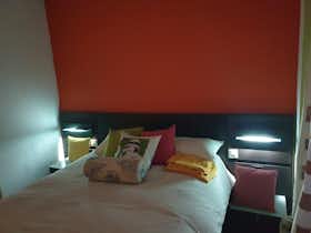 Privé kamer te huur voor € 700 per maand in Parla, Calle Ana Tutor