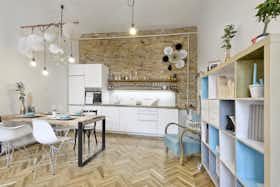 Wohnung zu mieten für 367.795 HUF pro Monat in Budapest, Visegrádi utca