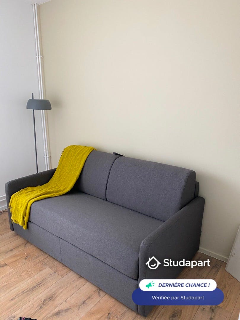 Apartment for rent for €600 per month in Gradignan, Rue de Naudet