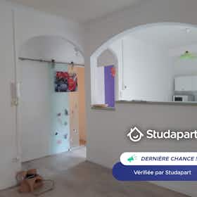 Apartamento para alugar por € 500 por mês em Béziers, Rue Dragonneau