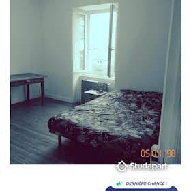 Отдельная комната сдается в аренду за 650 € в месяц в Clohars-Carnoët, Rue de Keranguen