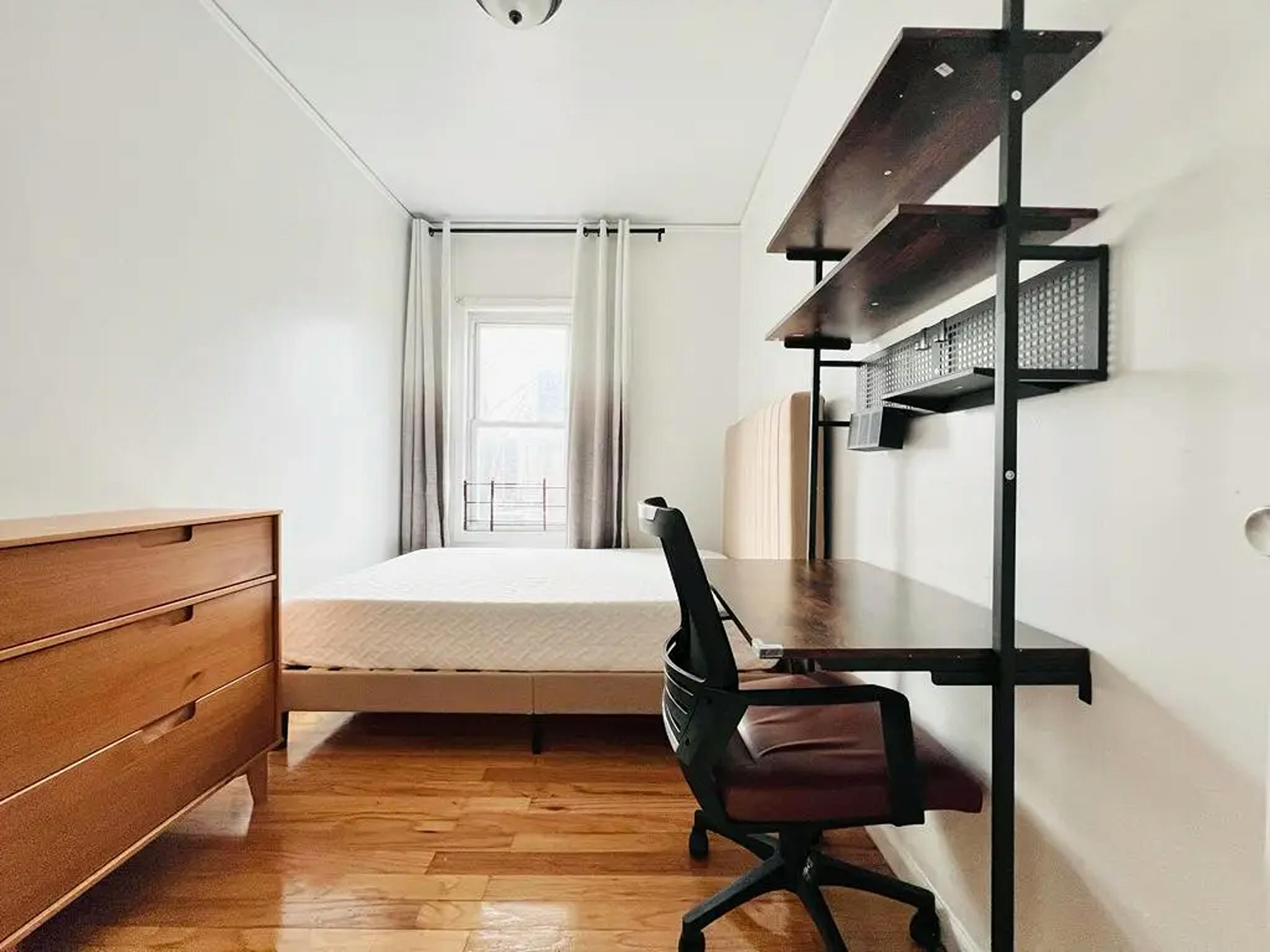 Private room for rent for $1,250 per month in Astoria, 35th Ave