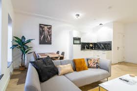 Apartament de închiriat pentru 1.800 EUR pe lună în Tilburg, Hoefstraat