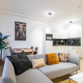 Wohnung zu mieten für 1.800 € pro Monat in Tilburg, Hoefstraat