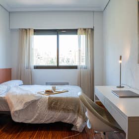 Habitación privada en alquiler por 600 € al mes en Madrid, Avenida del Mediterráneo