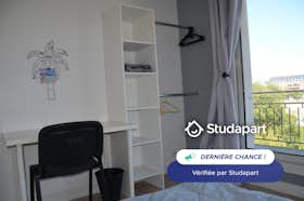 Apartment for rent for €410 per month in Le Havre, Rue Émile Zola