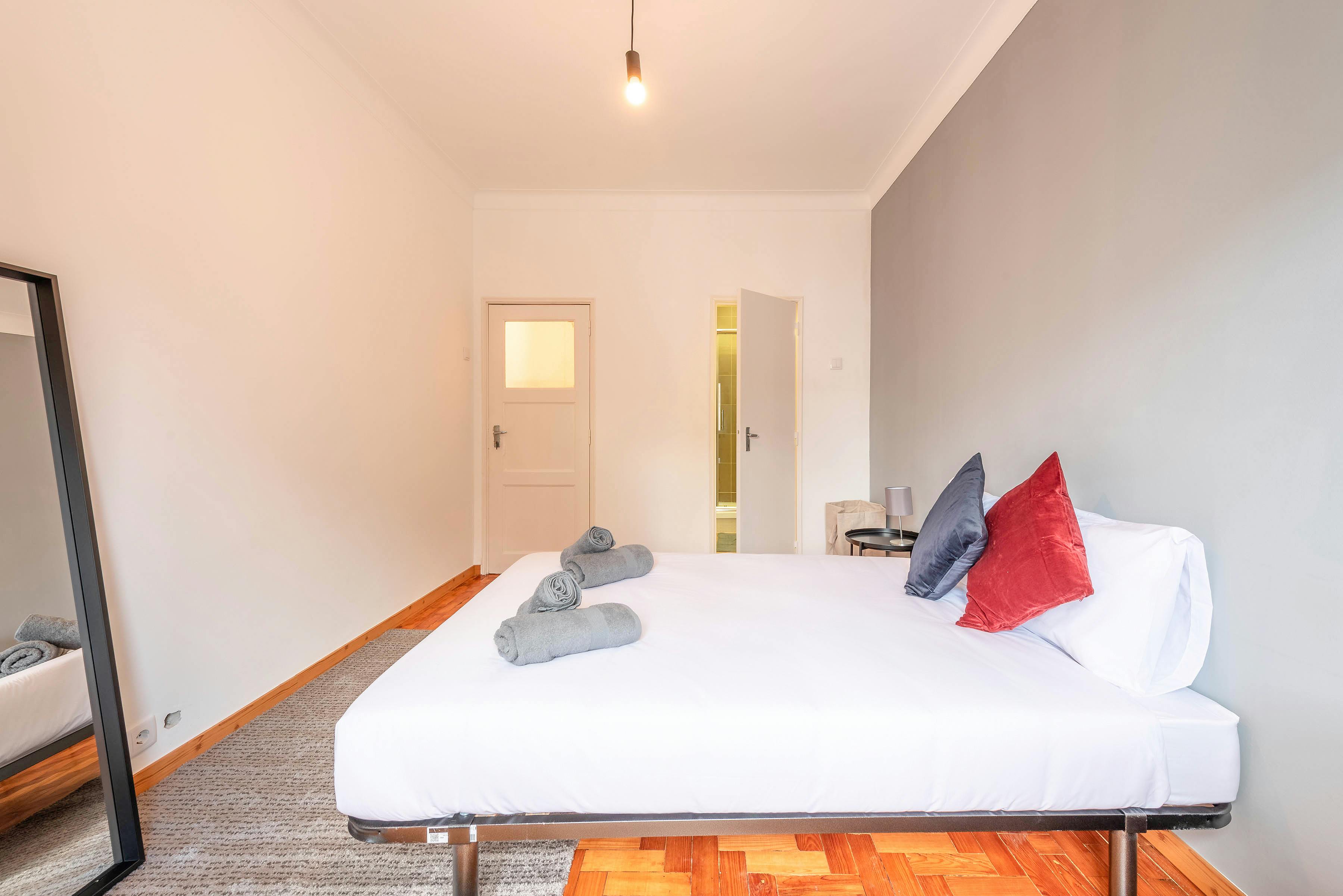 Alameda das Linhas de Torres, Lisbon preview