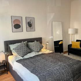 Wohnung zu mieten für 2.000 € pro Monat in Berlin, Pohlestraße