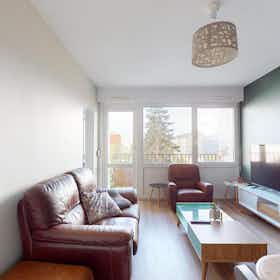 Apartamento para alugar por € 1.110 por mês em Nantes, Allée Jacques Becker