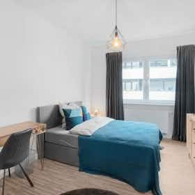 Private room for rent for €820 per month in Stuttgart, Weimarstraße