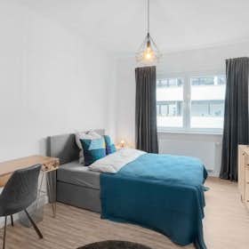 Private room for rent for €820 per month in Stuttgart, Weimarstraße