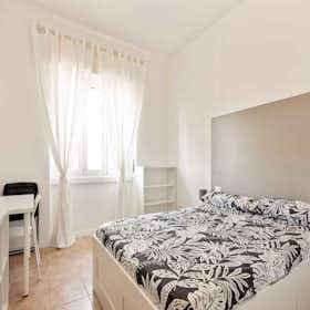 Private room for rent for €750 per month in Milan, Via Pantigliate