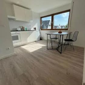 公寓 正在以 €1,200 的月租出租，其位于 Waiblingen, Neustadter Hauptstraße