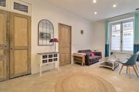 Apartment for rent for €3,180 per month in Paris, Rue de Turin