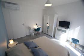 Приватна кімната за оренду для 505 EUR на місяць у Toulon, Avenue de Valbourdin