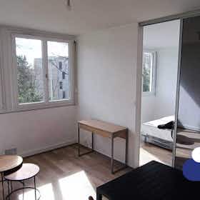房源 正在以 €500 的月租出租，其位于 Limoges, Avenue du Président René Coty