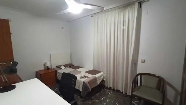 Private room in Carrer de Fontanars, Valencia (1515091) room image 2