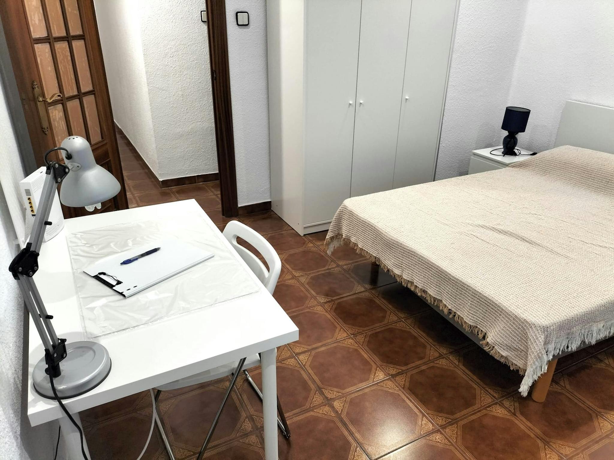 Calle Santos Justo y Pastor, Valencia preview