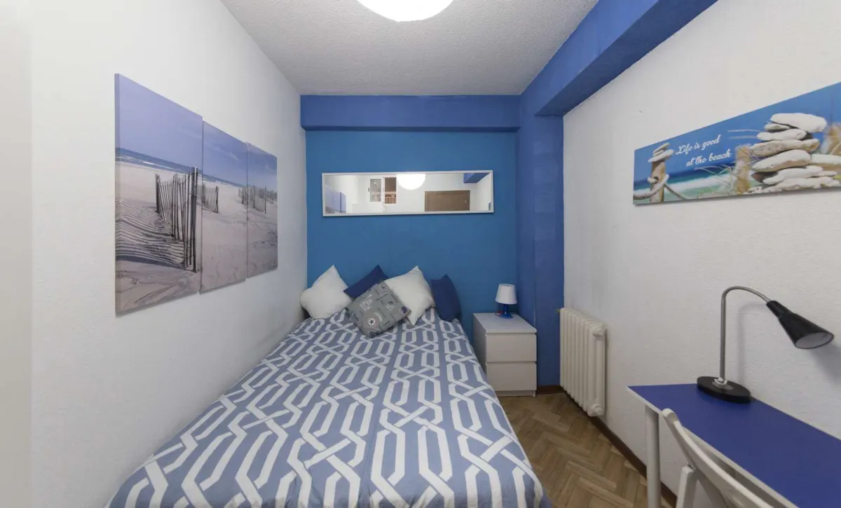 Private room in Vía Complutense, Alcalá de Henares