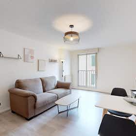 Apartamento para alugar por € 580 por mês em Pau, Rue Lespy