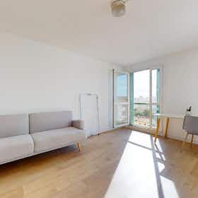 Habitación privada en alquiler por 395 € al mes en Nîmes, Rue Claude Mellarède