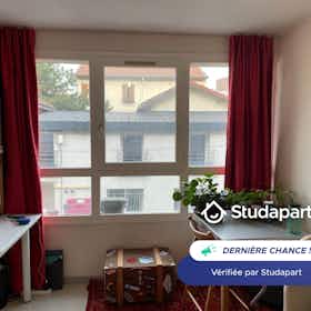 Квартира сдается в аренду за 460 € в месяц в Grenoble, Rue Mayen
