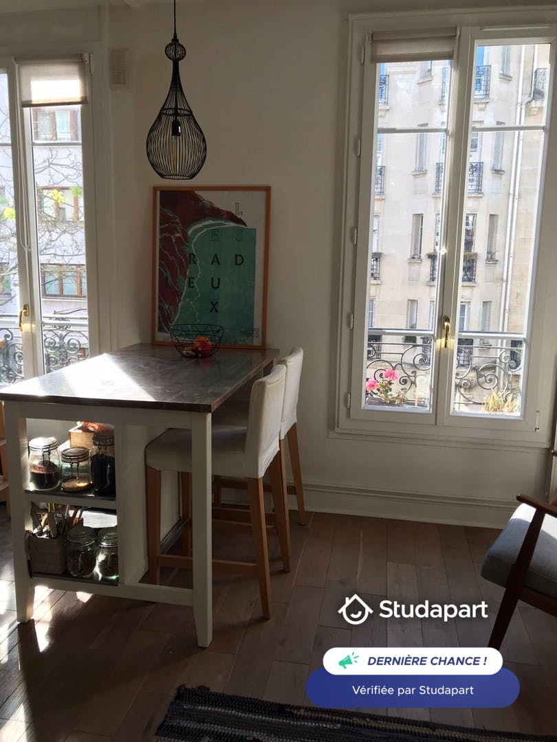 Apartment for rent for €1,690 per month in Paris, Avenue du Général Michel Bizot