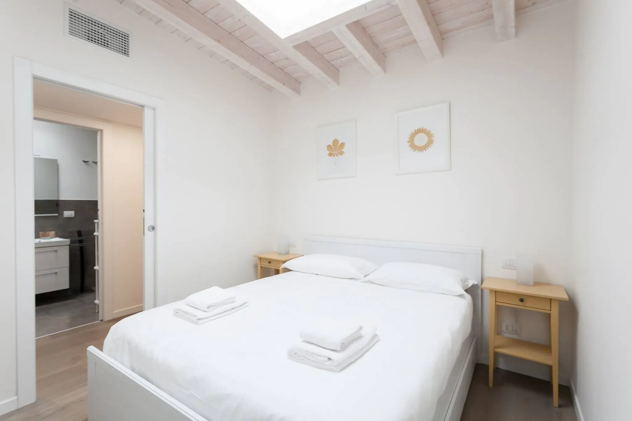 Via Carlo Farini, Milan preview