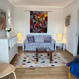 Appartement à louer pour 1 750 €/mois à Cascais, Rua José Carlos da Maia
