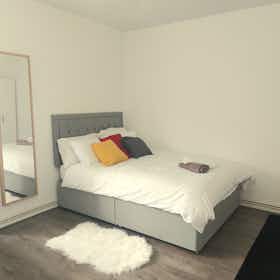 Квартира за оренду для 2 906 EUR на місяць у London, Christian Street