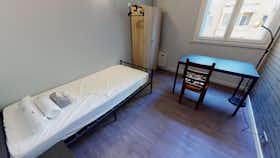 Pokój prywatny do wynajęcia za 345 € miesięcznie w mieście Ploubazlanec, Rue Frédéric et Irène Joliot-Curie