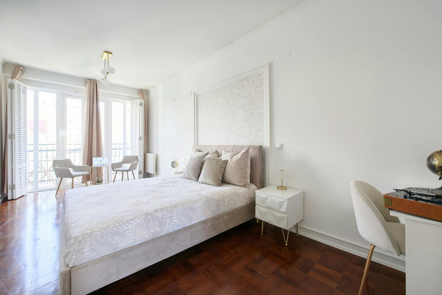 preview gallery tile