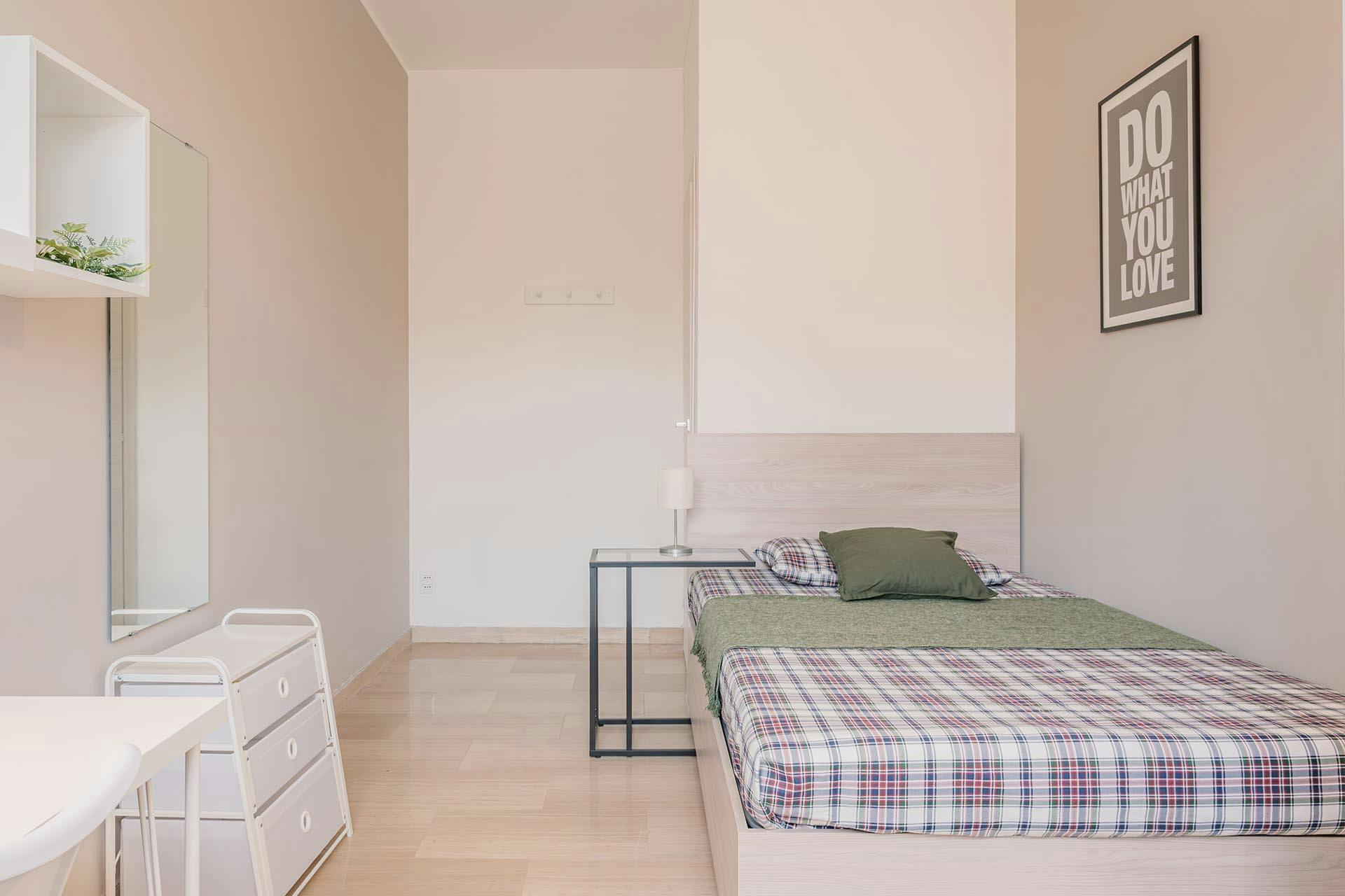 Private room in Via Leopoldo Pollak, Milan (1515615) ROOM 1