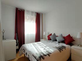 私人房间 正在以 €595 的月租出租，其位于 Alcalá de Henares, Calle Jorge Luis Borges