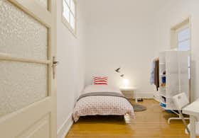 Private room for rent for €500 per month in Lisbon, Rua de Ponta Delgada