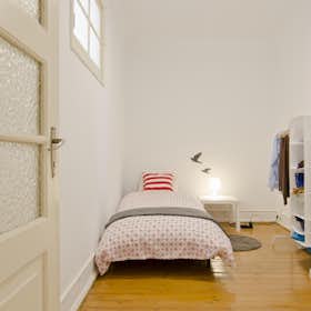 私人房间 正在以 €500 的月租出租，其位于 Lisbon, Rua de Ponta Delgada