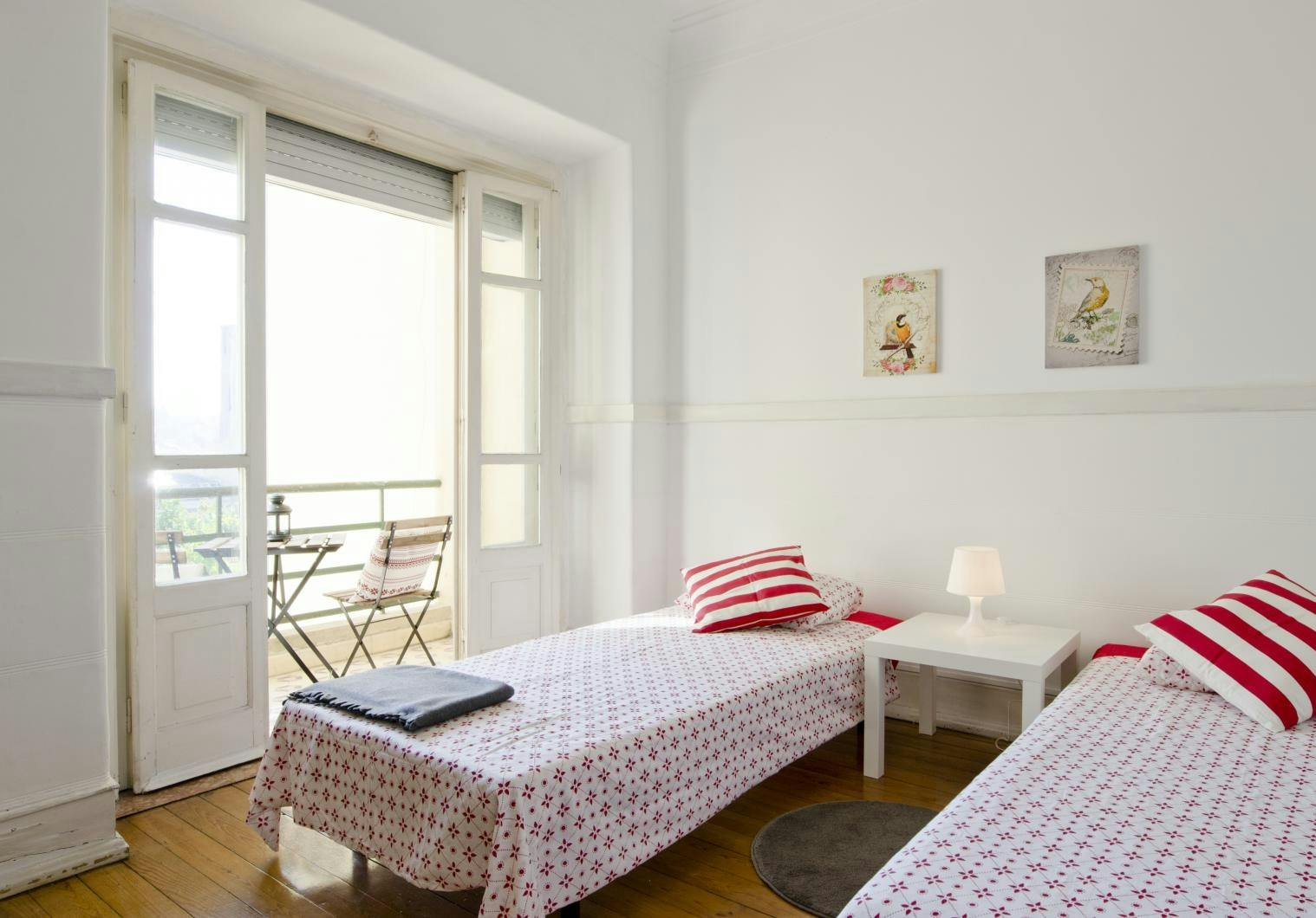 Private room for rent for €500 per month in Lisbon, Rua de Ponta Delgada