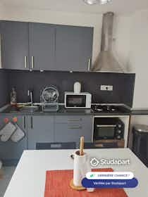 Lägenhet att hyra för 760 € i månaden i Boulogne-sur-Mer, Rue Louis Faidherbe