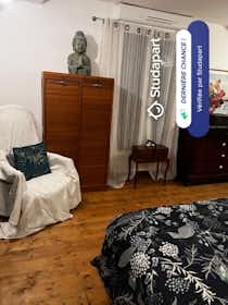 Privé kamer te huur voor € 400 per maand in Saint-Jean-les-Deux-Jumeaux, Rue Pasteur