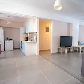 Квартира за оренду для 700 EUR на місяць у Athens, Larnakos