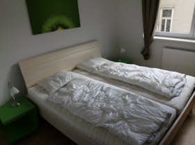 Apartment for rent for €1,300 per month in Vienna, Bellegardegasse
