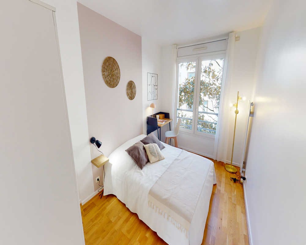 Private room for rent for €920 per month in Courbevoie, Rue Pierre Lhomme