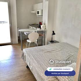 Lägenhet att hyra för 605 € i månaden i Valbonne, Rue Albert Einstein